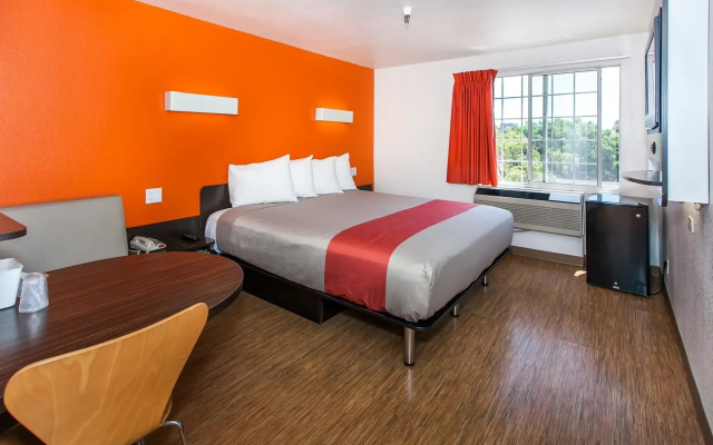 Motel 6 Hollywood