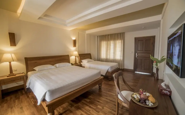 Golden View Hotel