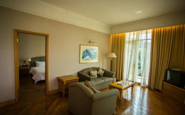 Rosedale Hotel Lotus Hill
