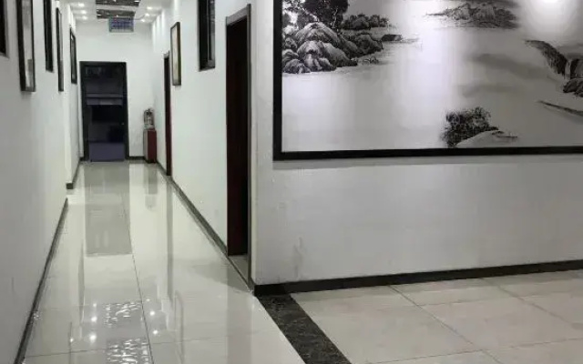 Phoenix City Hotel