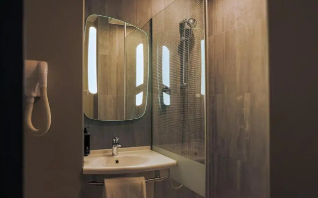 ibis Lyon Nord