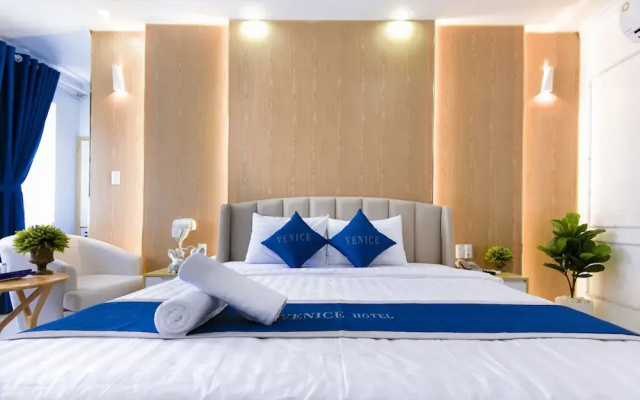 Venice 1 Hotel