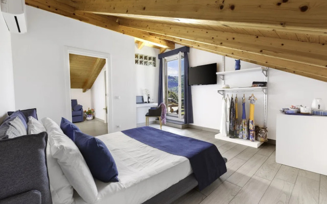 Eterea Charming Suites