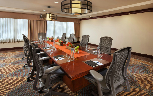 Sheraton Agoura Hills Hotel