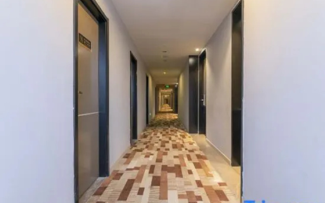 Ripple Hotel (Shanghai Hongqiao National Convention and Exhibition Center Jiangqiao)