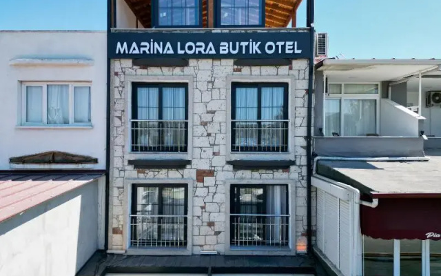 Marina Lora Butik Otel Sığacık