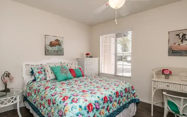 Scottsdale Kierland 3 Bdrm With Sparkling Pool!