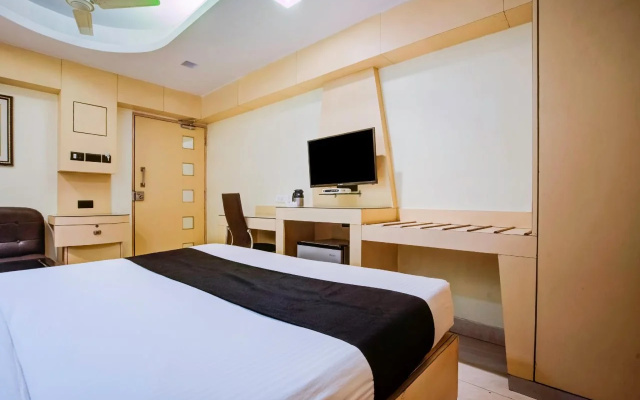 Fabhotel Palash Residency