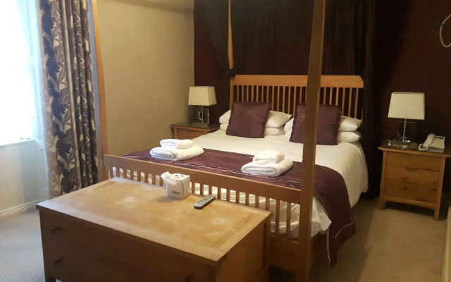 The Wheatsheaf Hotel