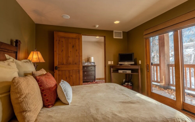 Skiview Townhomes 3C by RedAwning