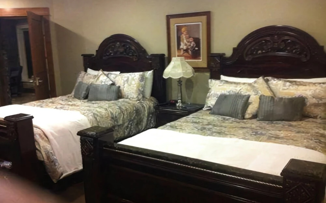 Noble House Suites