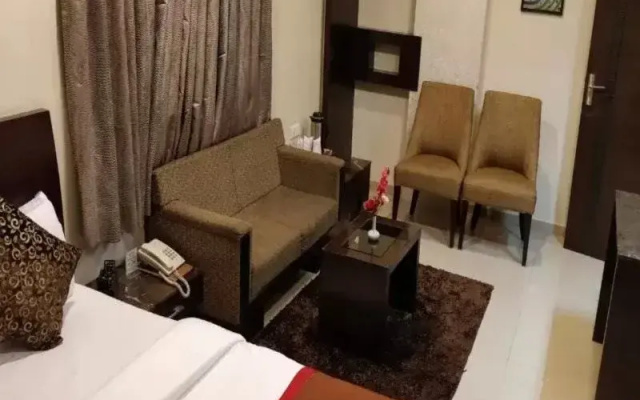 Hotel Apna Avenue
