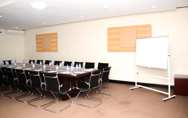 Iwawe Hotel