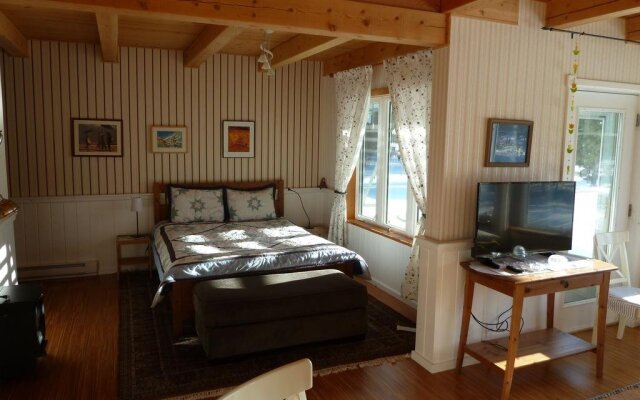 Отель Kerstins Chalet Bed & Breakfast комната для гостей