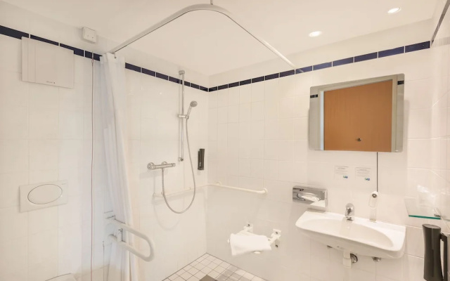 Holiday Inn Express Köln-Mülheim by IHG