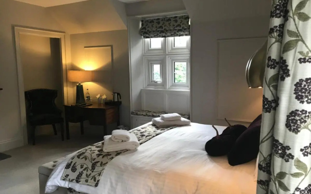 Welbeck Manor and Golf