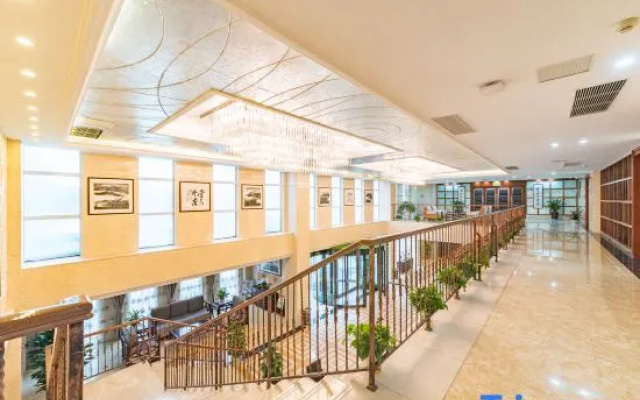 Oriental Garden Hotel