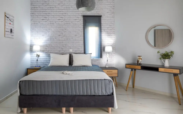 E & G Relax Homes