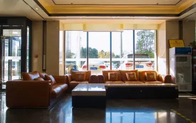 GreenTree Eastern Hotel (Fuyang Railway Station Guoyang South Road)