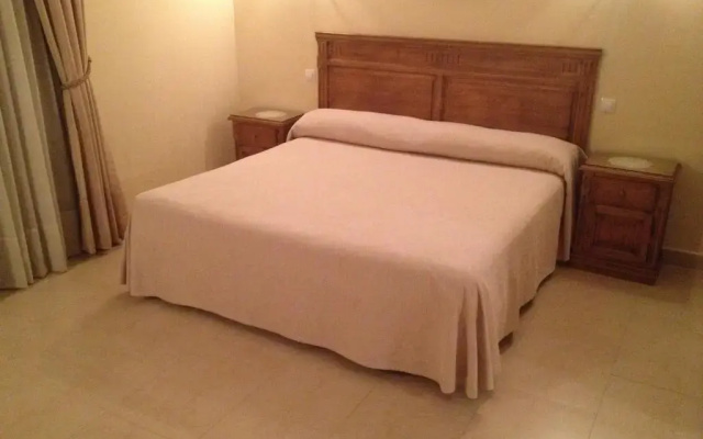 Hotel Las Fuentes