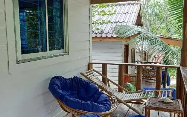 Bunnan Bungalows and Restaurant