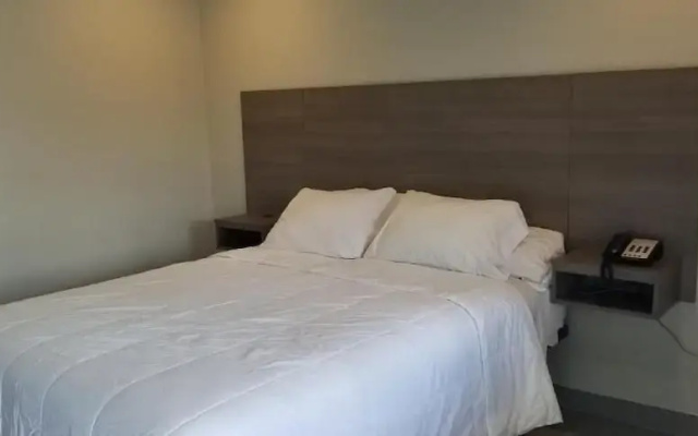 Maxim III Motel