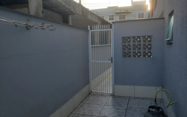 Apto 1 quarto, Centro de Bombinhas, 130 metros da praia.