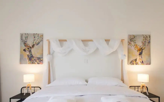 65m² homm Hype Koukaki Flat - A