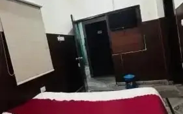 Saroj Guest House by OYO Rooms