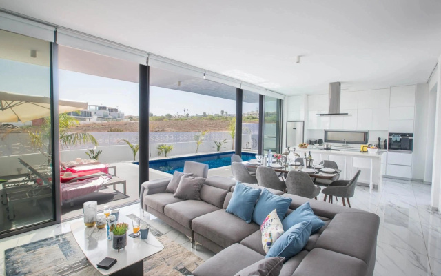 Anassa Seaview Villa - Stunning Panoramic Views