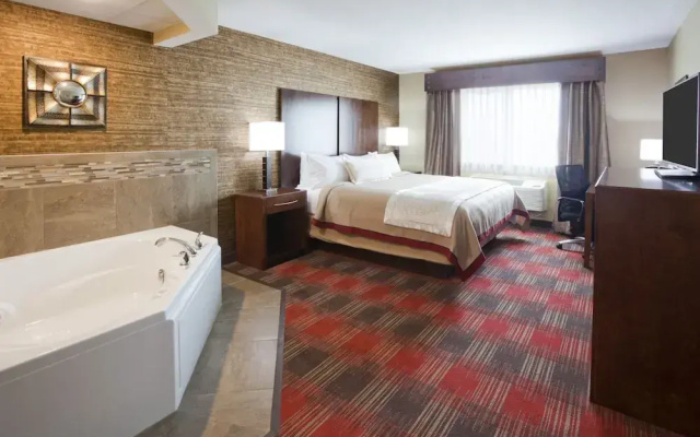 Gateway Park Hotel and Suites