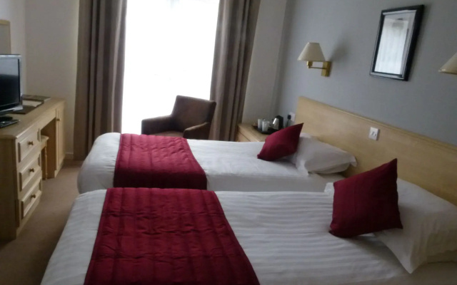 Beachcombers Hotel