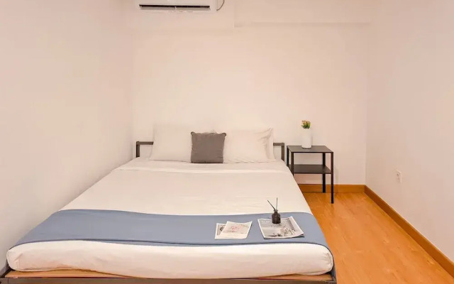 Cozy Stay Studio Loft At Kingland Avenue Apartment