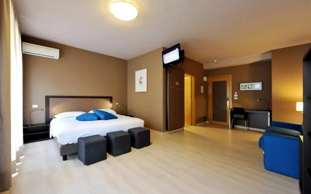 M14 Hotel & Spa