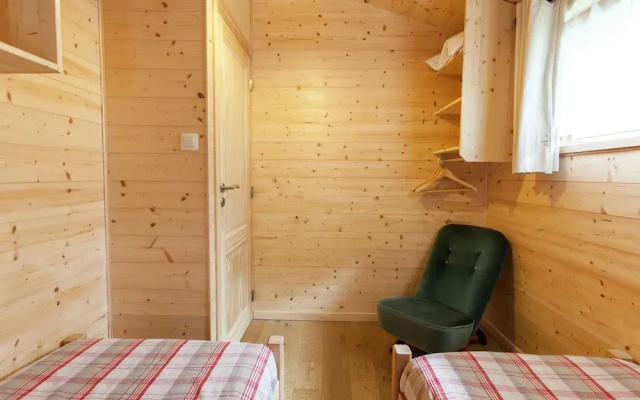 Cosy Chalet in Bomal-Sur-Ourthe with Terrace