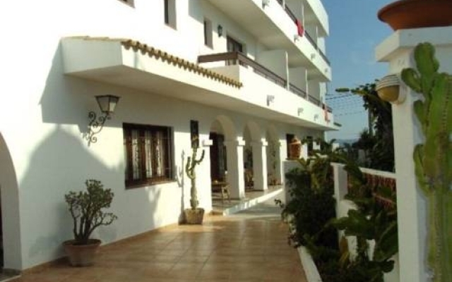 Отель Hostal Marblau вид на фасад