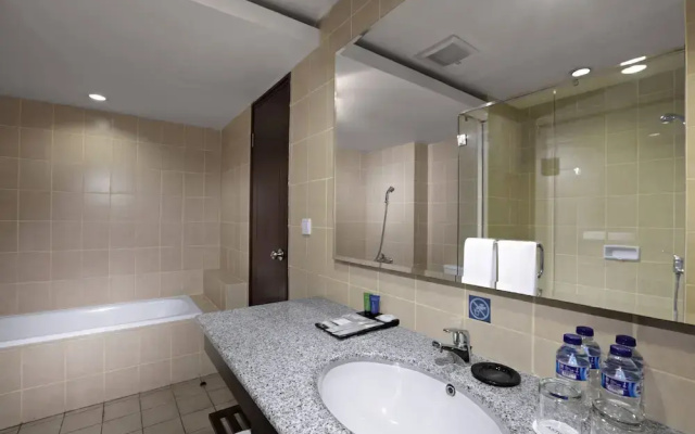 Marina Mediterania Ancol by Andrew