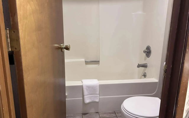 Super 8 by Wyndham Vancouver East
