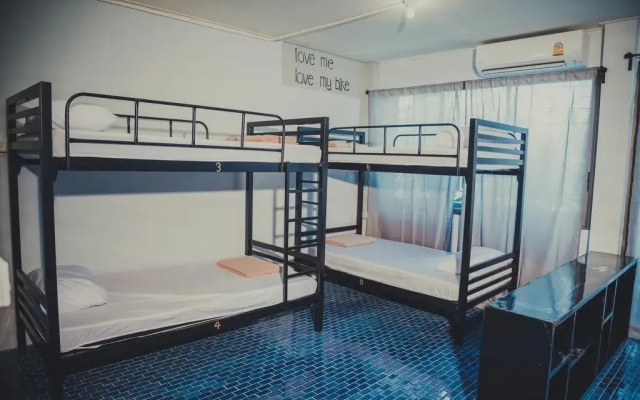Spinning Bear Hostel