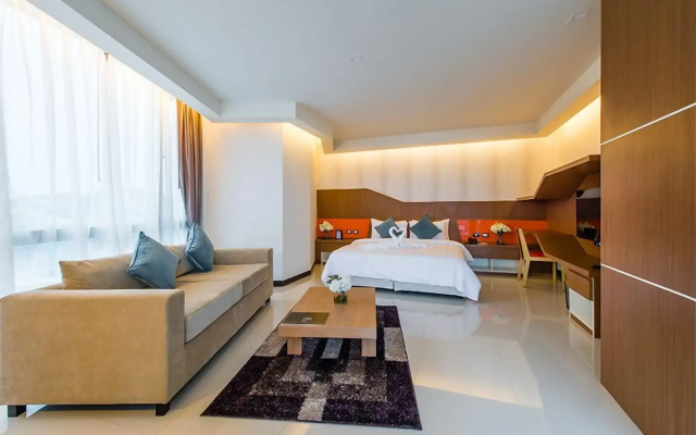 42C The Chic Hotel