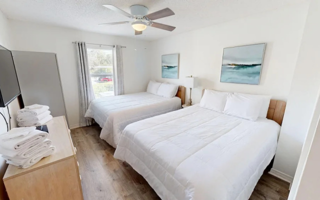 Grand Caribbean East 101 2 Bedroom Condo