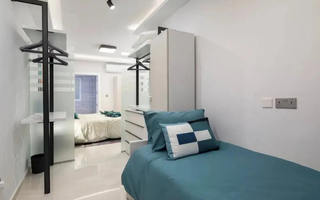 Chic Stylish Maisonette Near Tigne Point