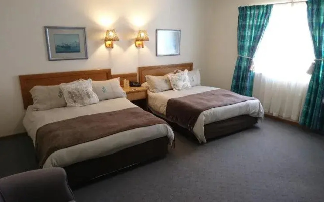 Lamberts Bay Hotel