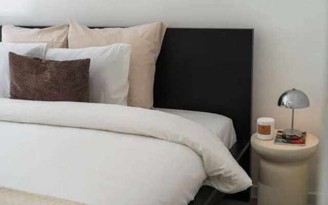 Central Ghent Stylish 1BR&1LR Apt WIFI