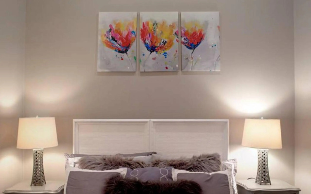 Newly Renovated Parkside Apt