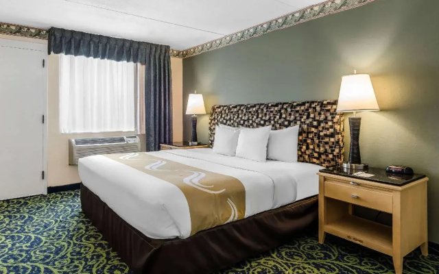 Quality Inn & Suites - Boston/Lexington