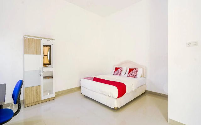 OYO 90595 Ferezsa Kost Syariah