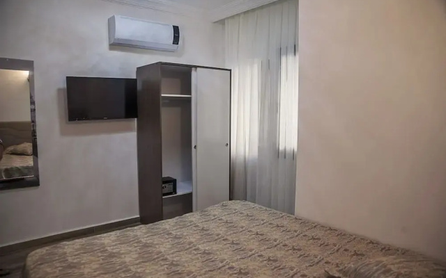 Stone Hotel