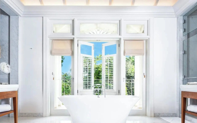 Villa Tamarindo - by Zenbreak