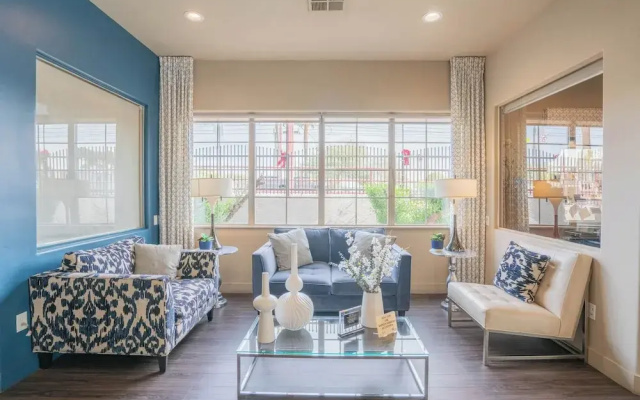 ROVE LIVING/KB - Lex on Central